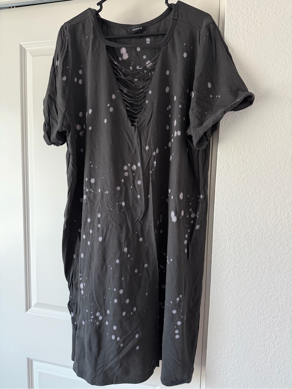 Torrid Black Bleach-Splatter Ladder V-Neck Midi Dress